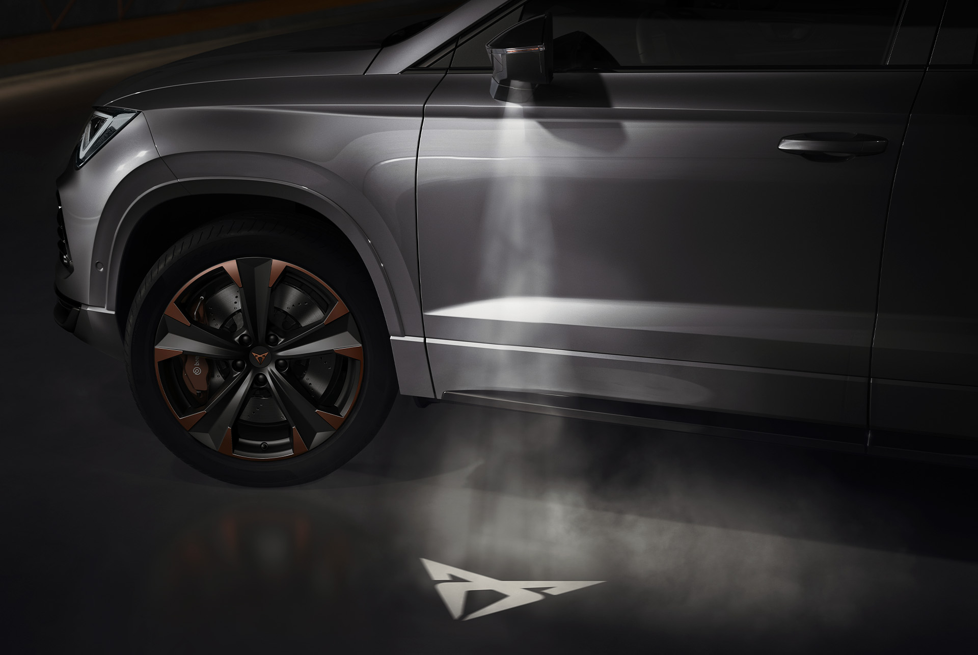 CUPRA logo powitanie w CUPRA Ateca